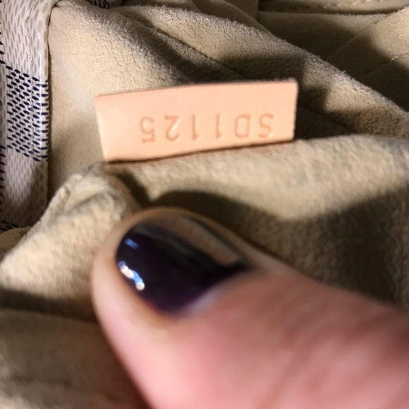 Louis Vuitton Artsy MM in Damier Azul - Picture 8 of 8